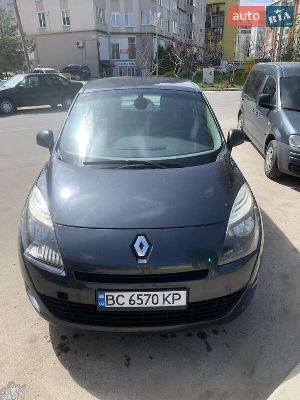 Renault Scenic 2011