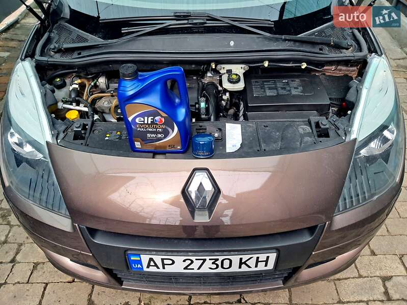 Мінівен Renault Scenic 2010 в Запоріжжі