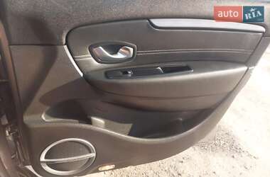 Мінівен Renault Scenic 2013 в 
