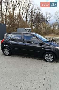 Минивэн Renault Scenic 2007 в 
