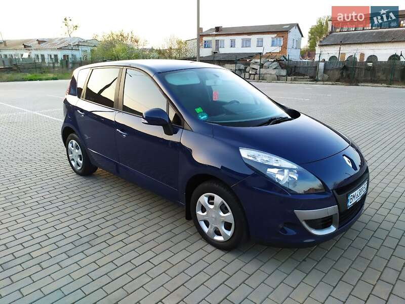 Мінівен Renault Scenic 2011 в Ромнах