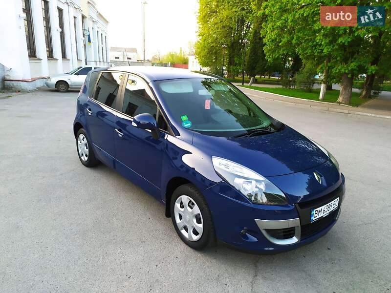 Мінівен Renault Scenic 2011 в Ромнах