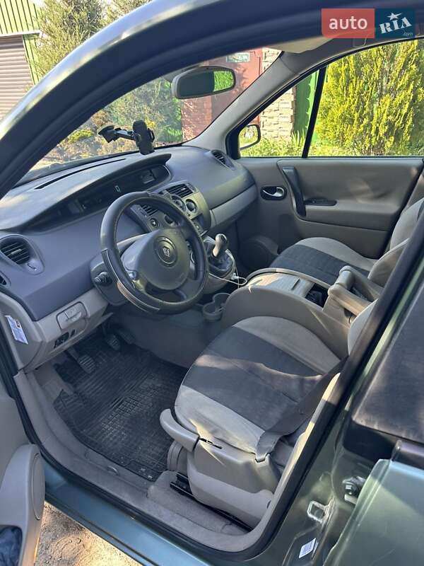 Минивэн Renault Scenic 2005 в Николаеве