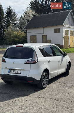 Мінівен Renault Scenic 2012 в 
