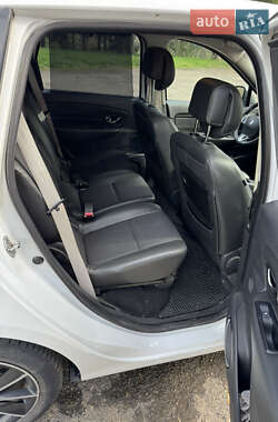 Мінівен Renault Scenic 2012 в 