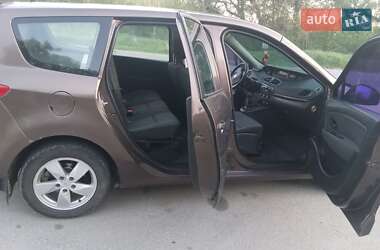 Мінівен Renault Scenic 2009 в 