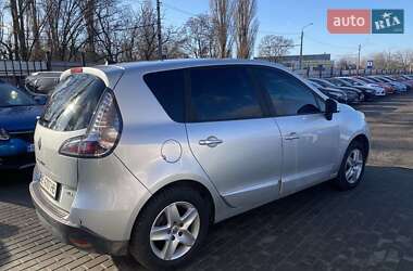 Минивэн Renault Scenic 2014 в 
