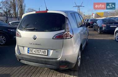 Минивэн Renault Scenic 2014 в 