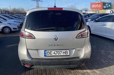 Минивэн Renault Scenic 2014 в 