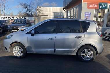 Минивэн Renault Scenic 2014 в 