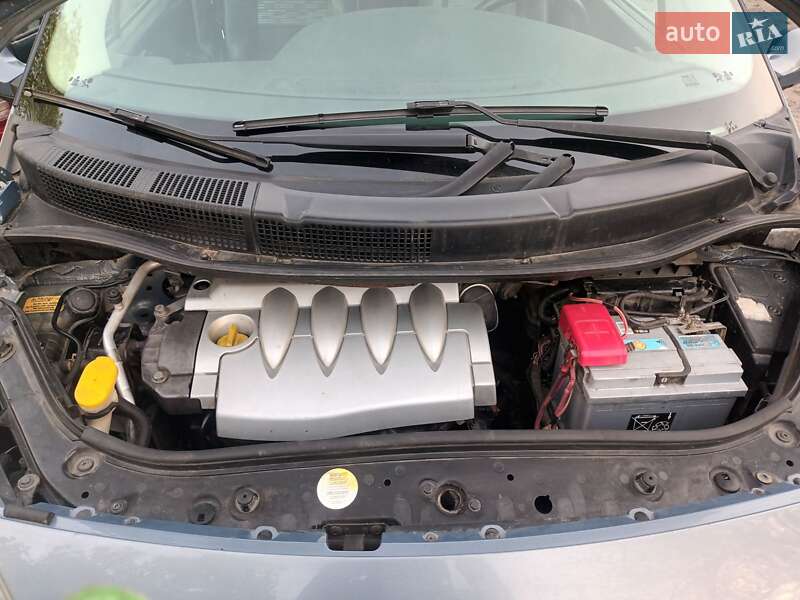 Минивэн Renault Scenic 2005 в Черкассах