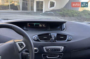 Мінівен Renault Scenic 2012 в 