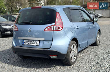 Мінівен Renault Scenic 2011 в 