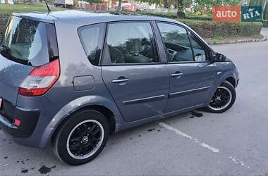 Минивэн Renault Scenic 2006 в 