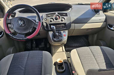 Минивэн Renault Scenic 2005 в 