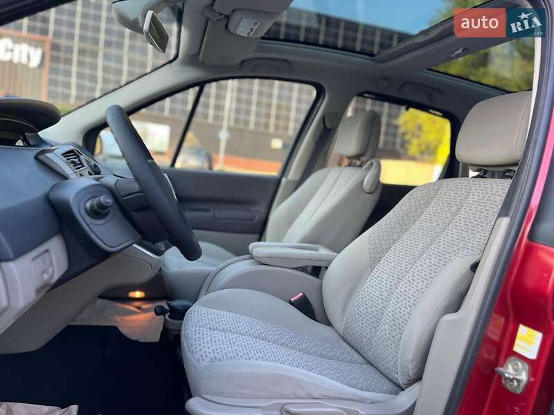 Минивэн Renault Scenic 2006 в Луцке