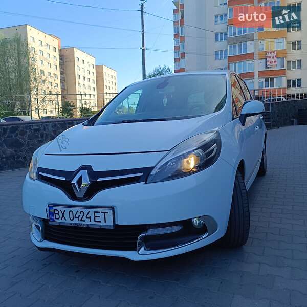 Минивэн Renault Scenic 2016 в 