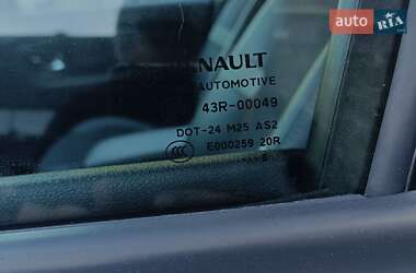 Минивэн Renault Scenic 2016 в 