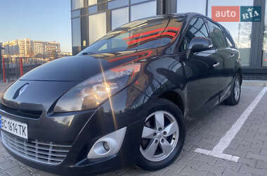 Мінівен Renault Scenic 2011 в 