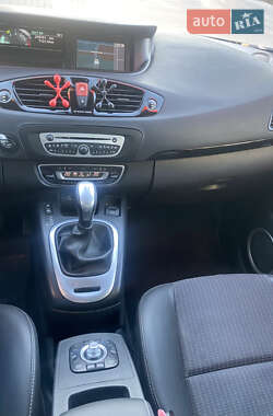 Мінівен Renault Scenic 2011 в 