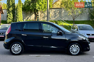 Минивэн Renault Scenic 2010 в 
