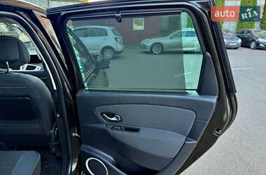 Минивэн Renault Scenic 2010 в 