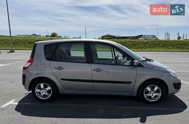 Минивэн Renault Scenic 2005 в 