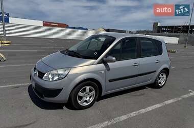 Минивэн Renault Scenic 2005 в 
