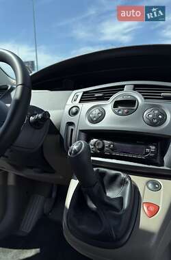 Минивэн Renault Scenic 2005 в 