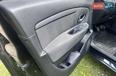Минивэн Renault Scenic 2013 в 
