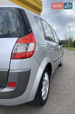 Минивэн Renault Scenic 2005 в 