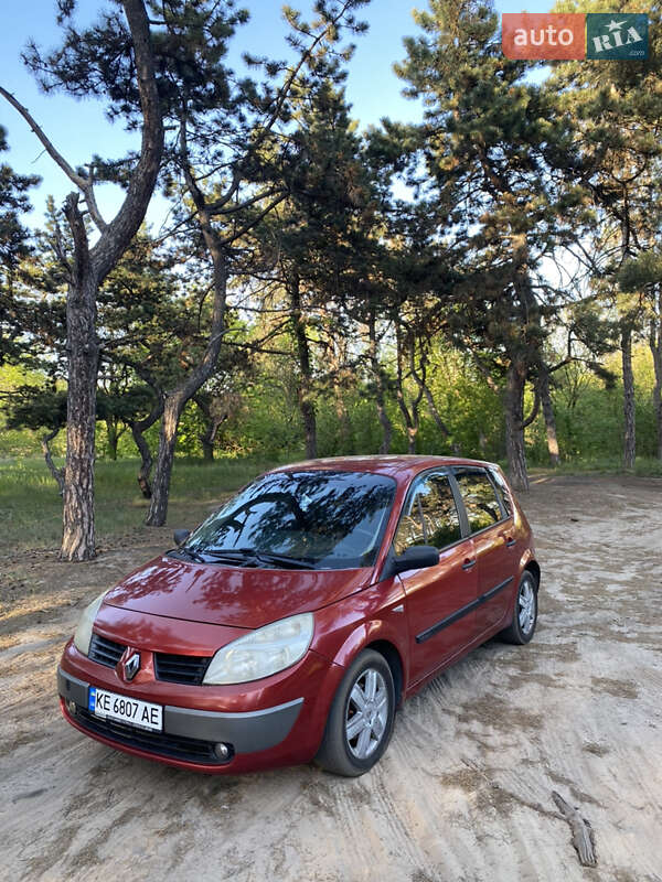 Минивэн Renault Scenic 2004 в 