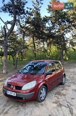 Минивэн Renault Scenic 2004 в 