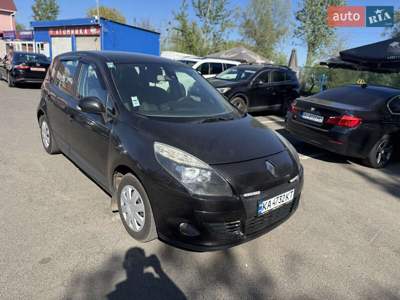 Минивэн Renault Scenic 2010 в Киеве