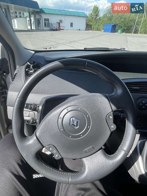 Минивэн Renault Scenic 2004 в Ратным