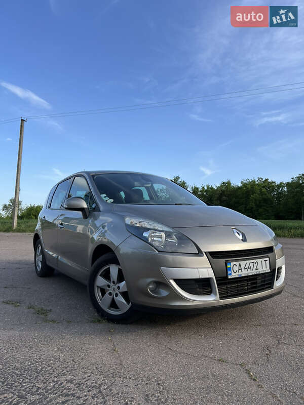Мінівен Renault Scenic 2010 в Черкасах