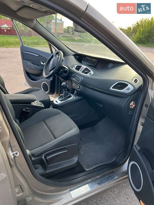 Мінівен Renault Scenic 2010 в Черкасах