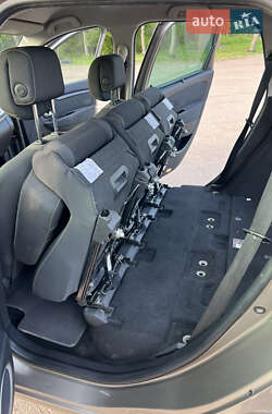 Минивэн Renault Scenic 2010 в 