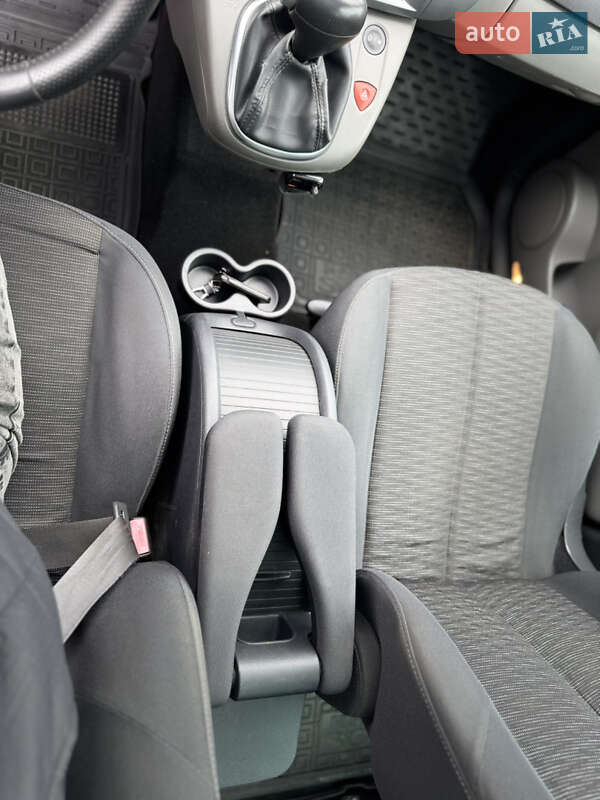 Мінівен Renault Scenic 2008 в Білій Церкві