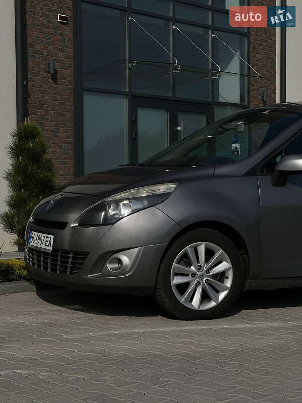Минивэн Renault Scenic 2010 в Тернополе
