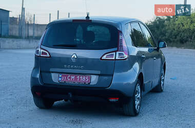 Мінівен Renault Scenic 2011 в 
