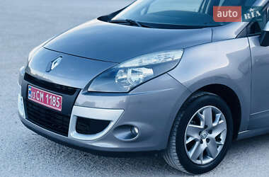 Мінівен Renault Scenic 2011 в 