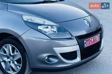 Мінівен Renault Scenic 2011 в 