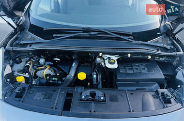 Мінівен Renault Scenic 2011 в 
