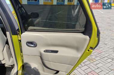 Минивэн Renault Scenic 2004 в 