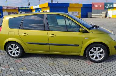 Минивэн Renault Scenic 2004 в 