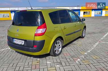 Минивэн Renault Scenic 2004 в 
