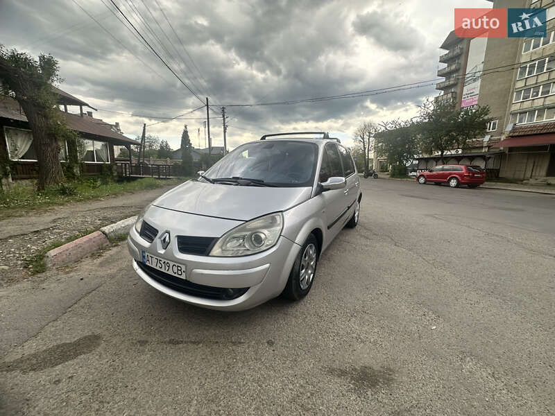 Минивэн Renault Scenic 2006 в 