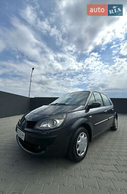 Минивэн Renault Scenic 2009 в 