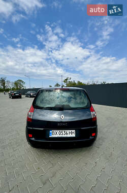 Минивэн Renault Scenic 2009 в 